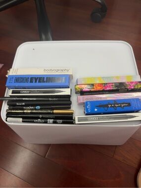 Assorted Eyeliners & Eye Pencils - Black & Metallic Mix